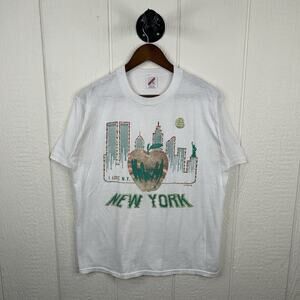 Vintage 80's New York City 'The Big Apple' Graphic Tee X-Large